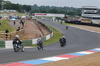 Vintage-motorcycle-club;eventdigitalimages;mallory-park;mallory-park-trackday-photographs;no-limits-trackdays;peter-wileman-photography;trackday-digital-images;trackday-photos;vmcc-festival-1000-bikes-photographs